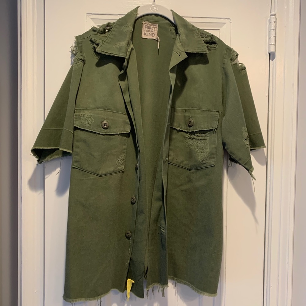 Distressed jacket - Picture 1 of 4